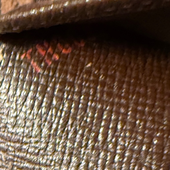 Authentic Louis Vuitton Damier Porte Tresor - Picture 7 of 7